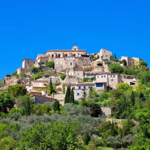 famous-gordes-medieval-village-southern-france_268835-1550